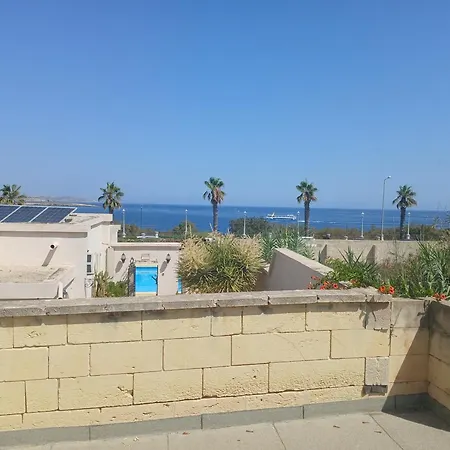 Ammorin With Seaview Apartament *