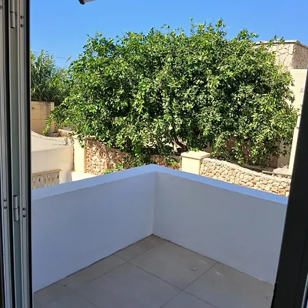 Ammorin With Seaview Apartament St. Paul's Bay