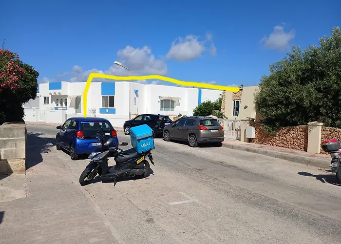 Semi-Villa 'Ammorin' With Seaview - 2 Bedrooms Apartment St. Paul's Bay